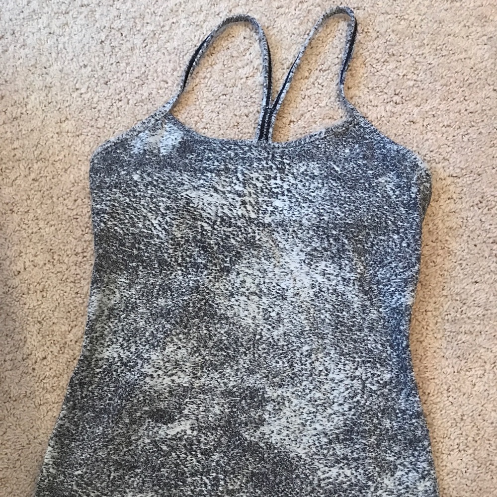Lululemon tank.